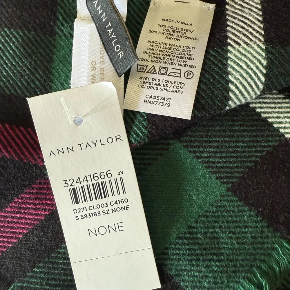 NWT Ann Taylor Raiza Plaid Blanket Scarf Approx 22x78 Green White Pink Black